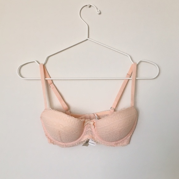 TOPSHOP Linear Lace Balcony Bra - Blush