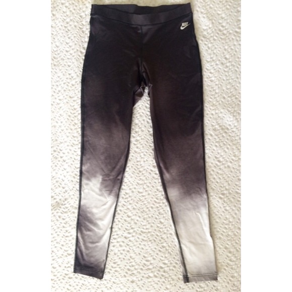Nike ✔️sportswear leggings