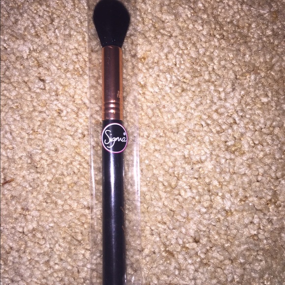Sigma F35 Brush