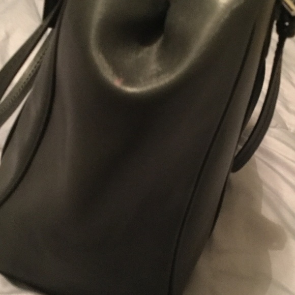 FLASH SALE! Large black leather coach bag - Picture 3 of 4