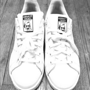 Iridescent Girls/ Women's size 7 'Stan Smith'