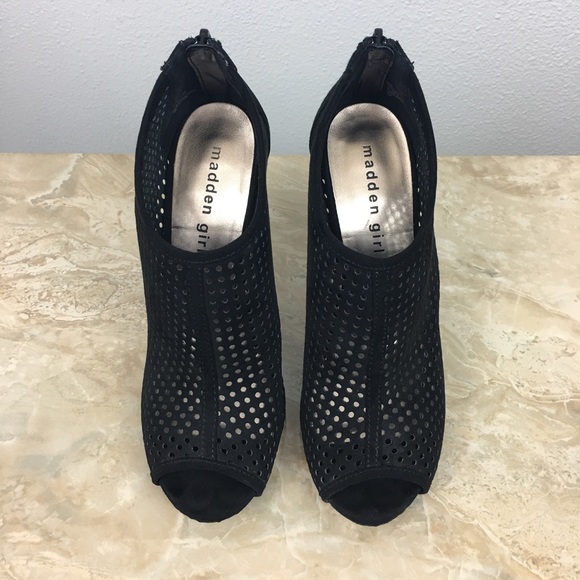 🖤Steve Madden Booties🖤 - Picture 2 of 4