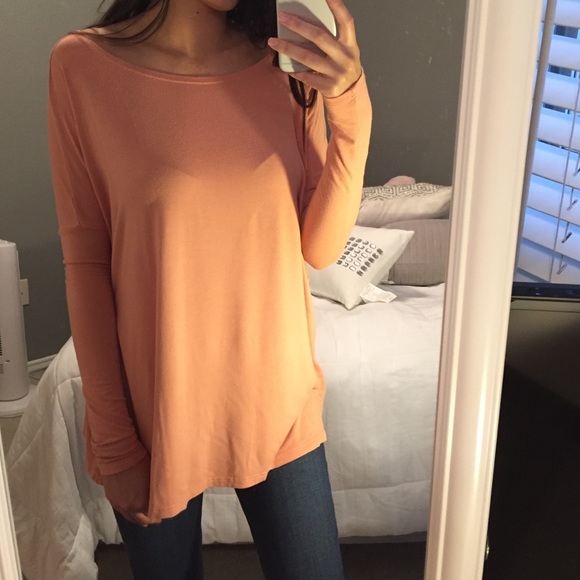 Peach long sleeve piko top