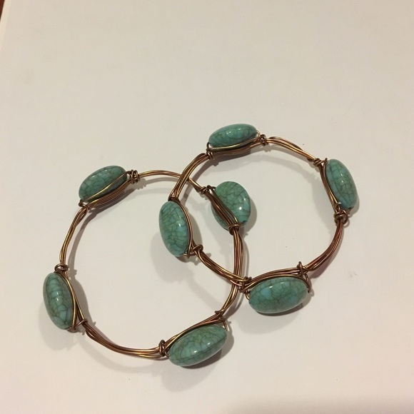 Handmade bracelet with big teal beads