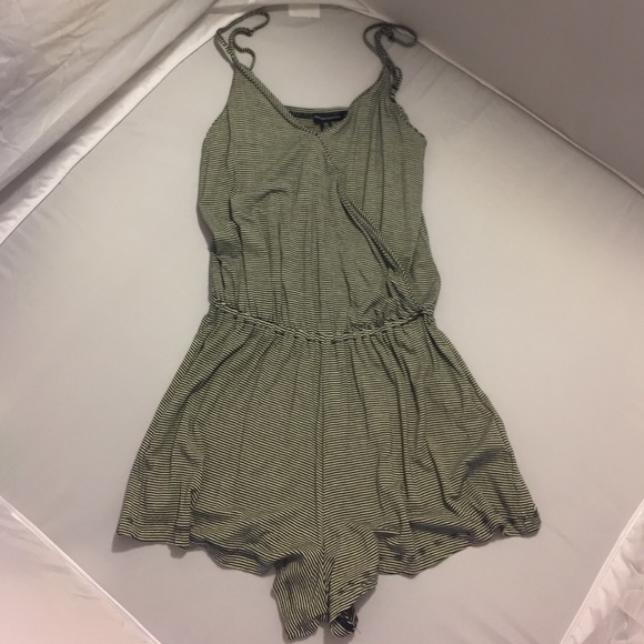 American Eagle romper - Picture 2 of 3
