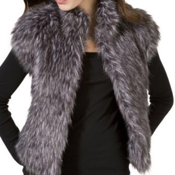 Express Jackets & Blazers - Fur Vest🔥