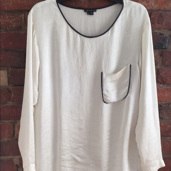 Silk long sleeve w/ pocket from Theory! - Picture 1 of 4