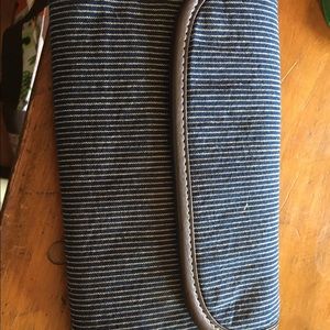 Thirty One Crossbody Wallet