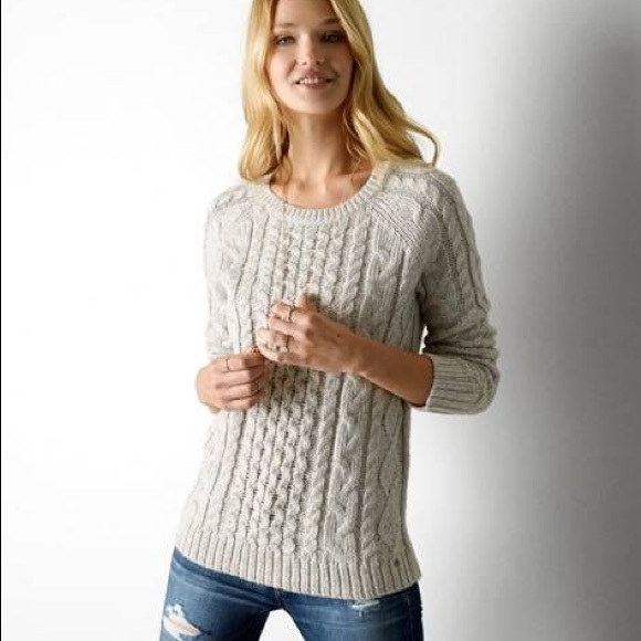 American Eagle cable knit sweater