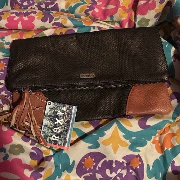 Roxy Clutch