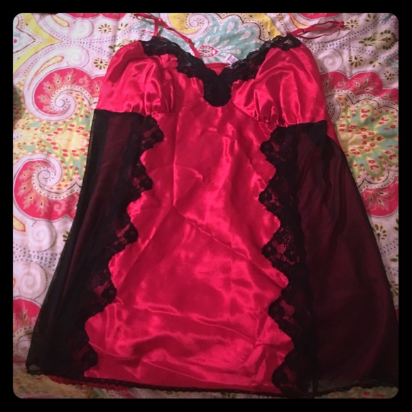 Cacique Red lingerie. PLUS