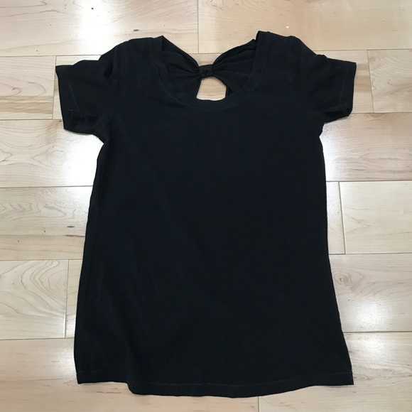 Lululemon cutout shirt