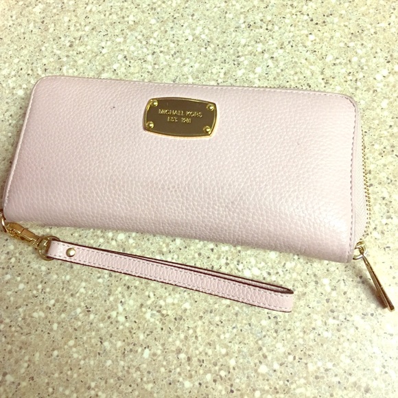 Baby pink Michael kors wallet