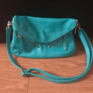 Turquoise handbag with adjustable straps