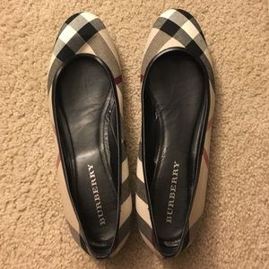 Burberry flats