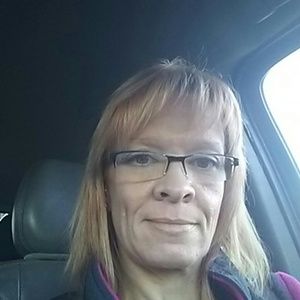 Meet your Posher, Derrika