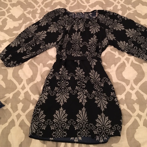 Long-sleeved Patterned Dress