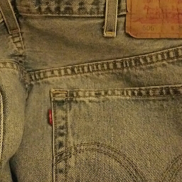 Men's levis jeans