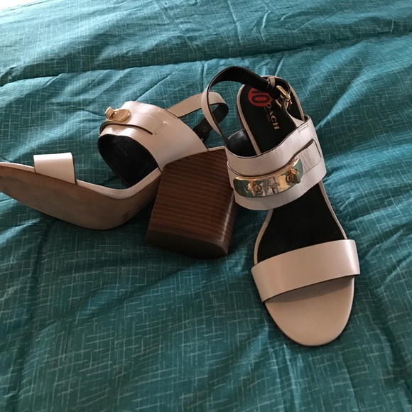 White leather Coach heels - Picture 2 of 4