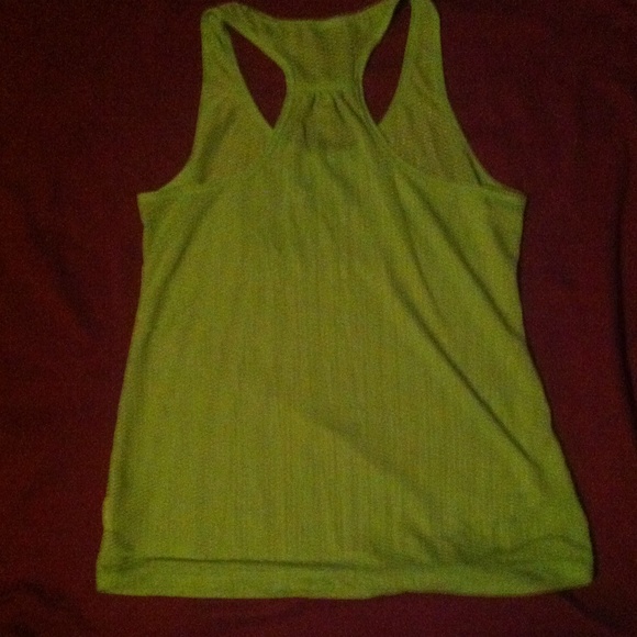 ❤️Green mesh workout shirt😄 - Picture 3 of 4