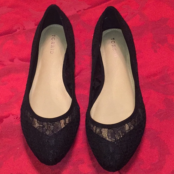 torrid Shoes - lace Torrid flats LRG Read👇🏻