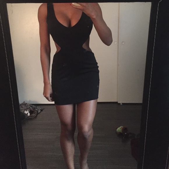 Black dress (dress is not dirty. Marks on mirror)