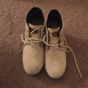 Toms booties! Size 5.5