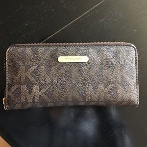 Michael Kors wallet