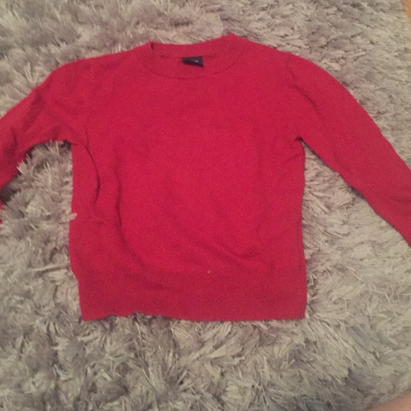 Red sweater - Picture 2 of 3
