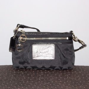 Coach poppy wristlet