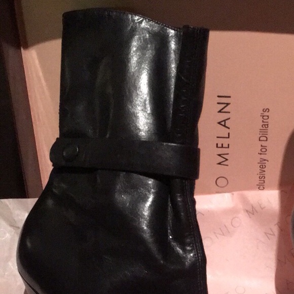 Antonio Melani Soft Black Leather Boots w/ Heel 6M - Picture 3 of 4