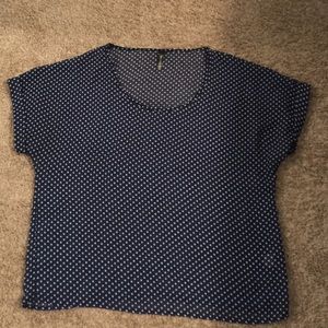 Sheer short sleeve top.