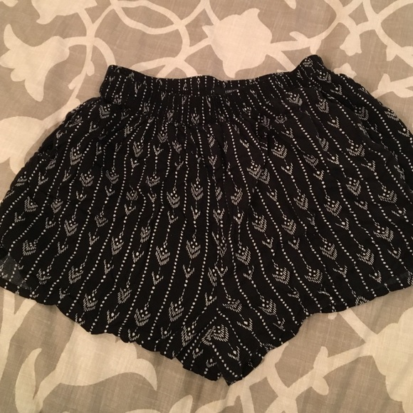 Tribal Patterned Comfy Flare Shorts