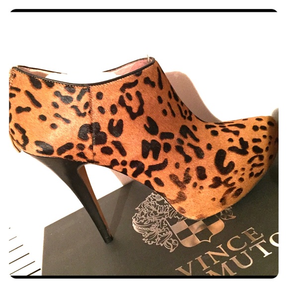 Leopard pony hair booties