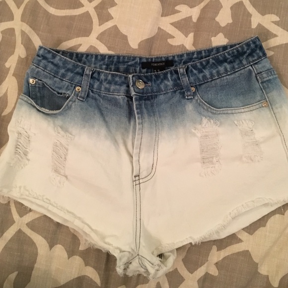 Trendy Ombré Shorts