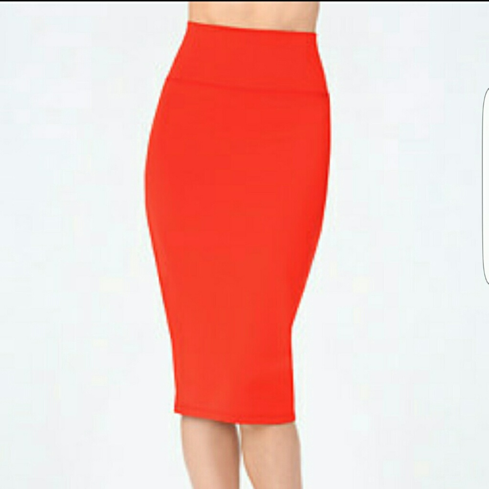 Sexy, tight, Like-New, bellow the knee skirt