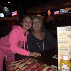 Meet your Posher, Elaine