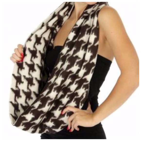 ‼️PRICE FIRM LAST CALL Houndstooth Scarf B11 - Picture 2 of 4