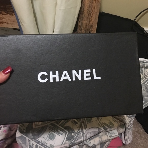 Chanel shoe box