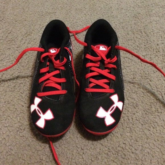 Toddler boys baseball cleats