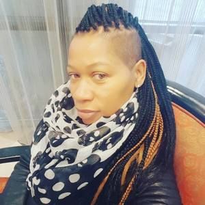 Meet your Posher, Kelly