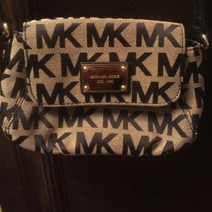 Never carried Michael Kors bag!