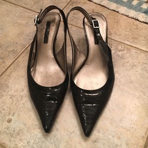 Black 2in pointed heels