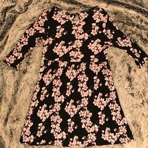 Floral black and pink quarter sleeve dress.