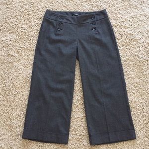 Express Design Studio Capris