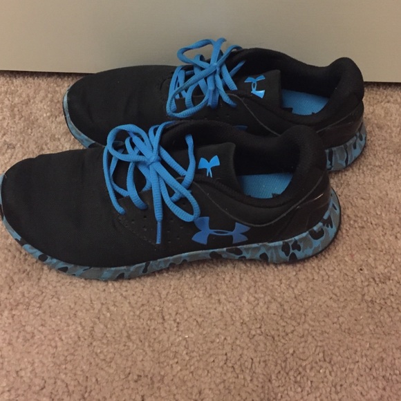 Boys Under Armour shoes