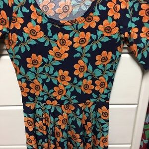 Small Lularoe Nicole dress