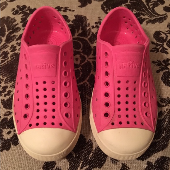 Native shoes size 9. Very good used condition