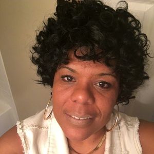 Meet your Posher, Janice