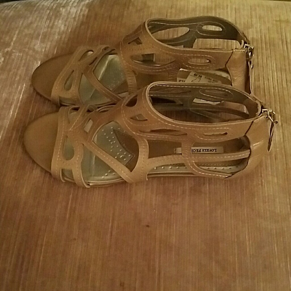 Sandal